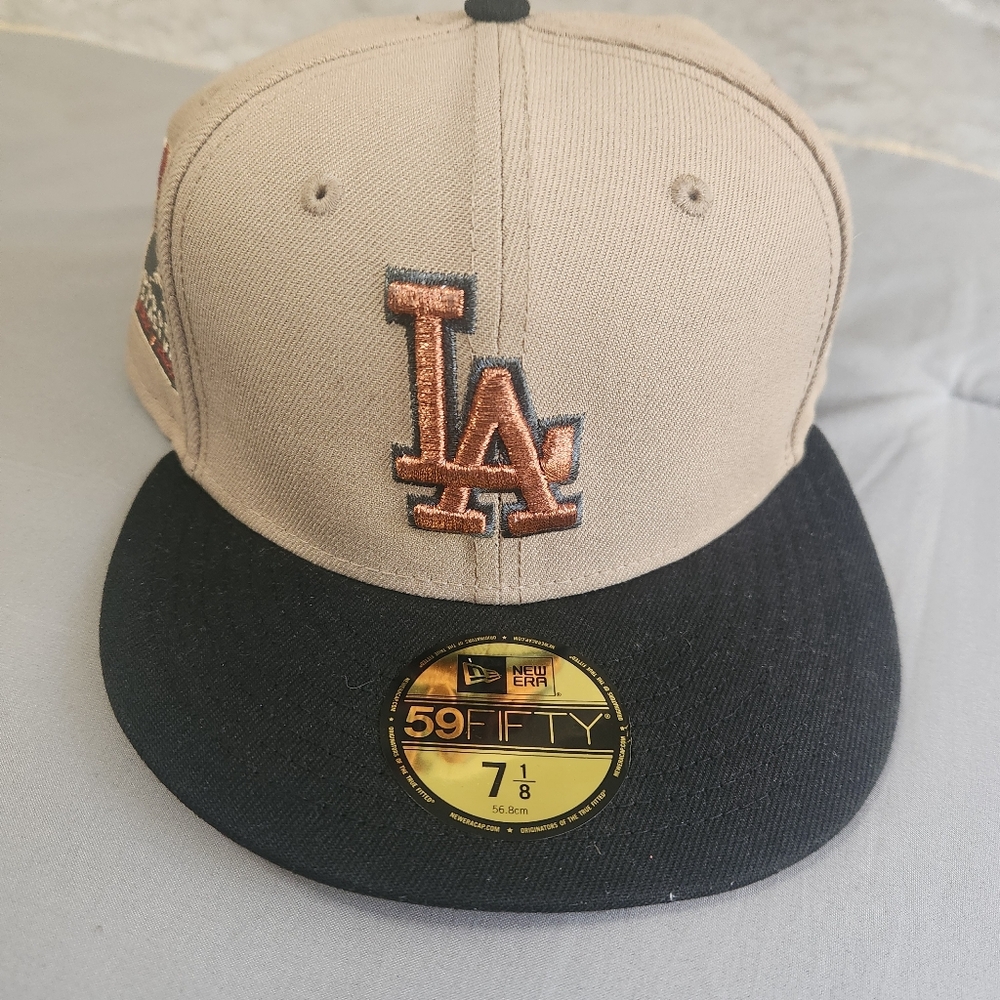 LA Dodgers Tan and Black LA Cap